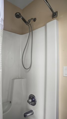 1607 Chestnut Grove Court, Champaign, IL 61822