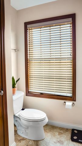 1607 Chestnut Grove Court, Champaign, IL 61822