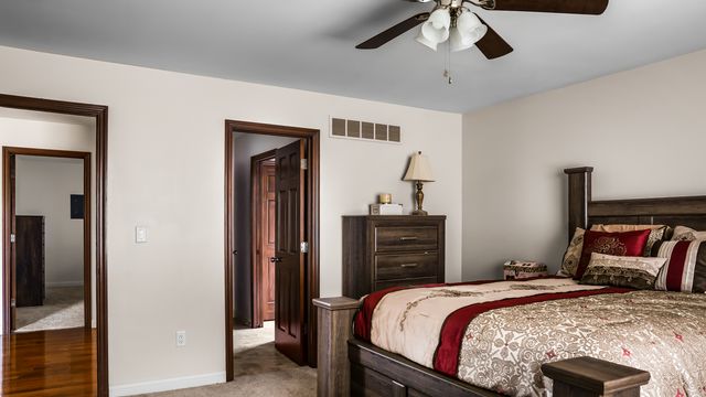 1607 Chestnut Grove Court, Champaign, IL 61822