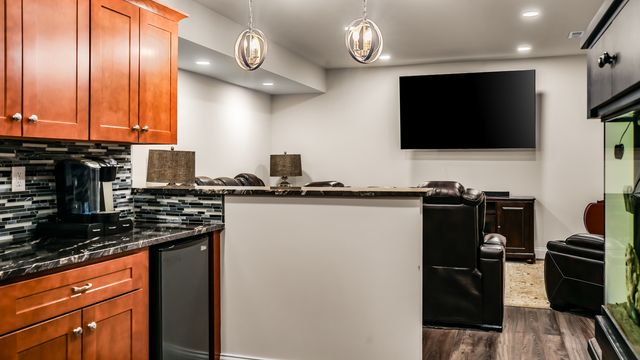 1607 Chestnut Grove Court, Champaign, IL 61822