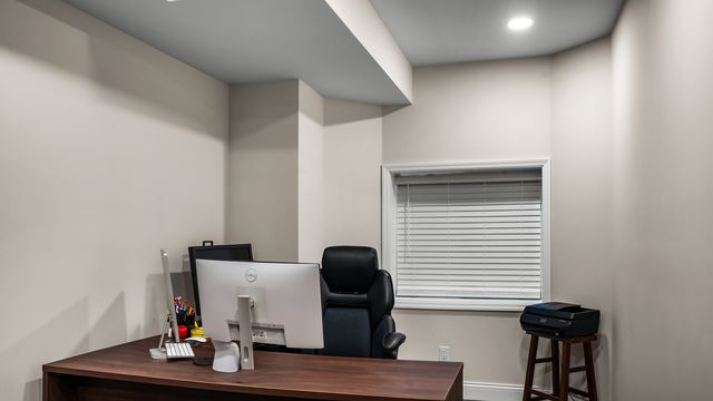 1607 Chestnut Grove Court, Champaign, IL 61822