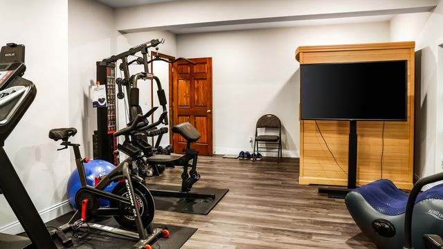 1607 Chestnut Grove Court, Champaign, IL 61822