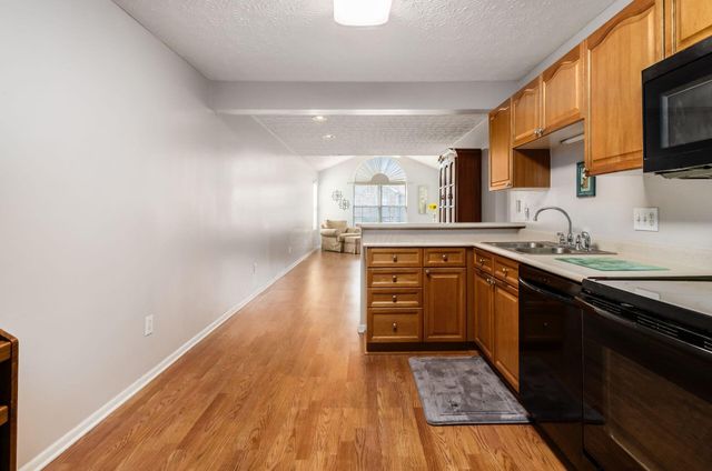 5941 Landings Pond Place, Grove City, OH 43123
