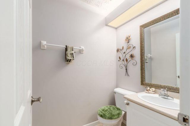 5941 Landings Pond Place, Grove City, OH 43123