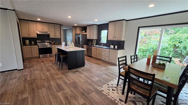 2666 W Simpson Road, Burlington, NC 27217