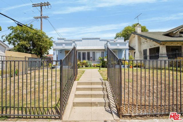 3414 7th Avenue, Los Angeles, CA 90018