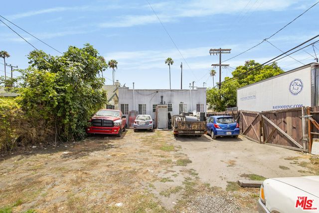 3414 7th Avenue, Los Angeles, CA 90018