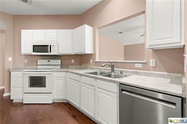 1623 Anna Lee DR, New Braunfels, TX 78130