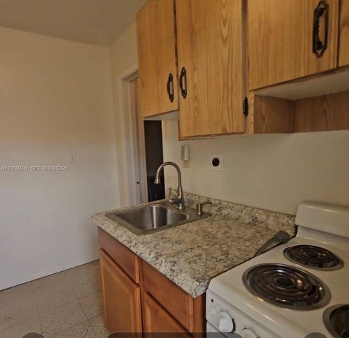 1846 Wiley St, Hollywood, FL 33020