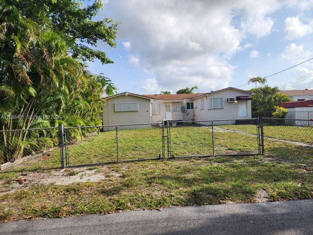 1846 Wiley St, Hollywood, FL 33020