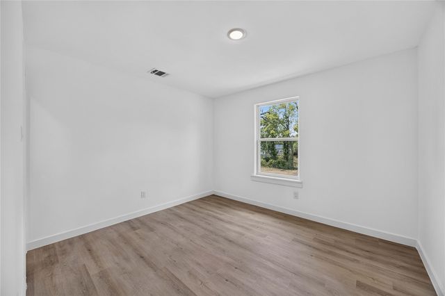 8208 Sterlingshire Street B, Houston, TX 77078