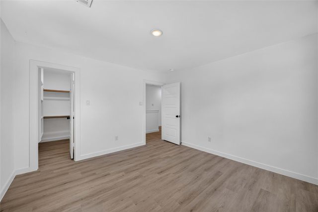 8208 Sterlingshire Street B, Houston, TX 77078