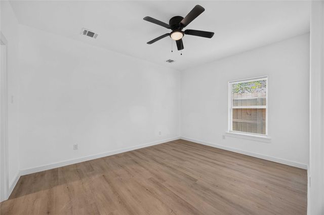 8208 Sterlingshire Street B, Houston, TX 77078