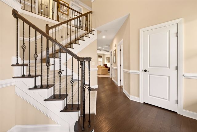 1041 Warters Cv, Victor, NY 14564