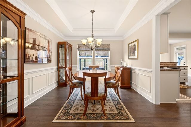 1041 Warters Cv, Victor, NY 14564