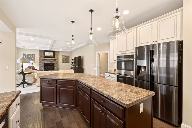1041 Warters Cv, Victor, NY 14564