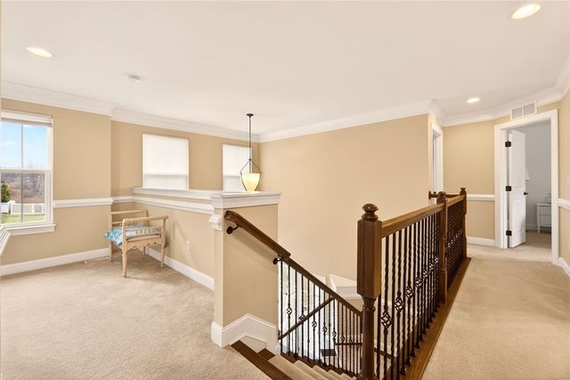 1041 Warters Cv, Victor, NY 14564