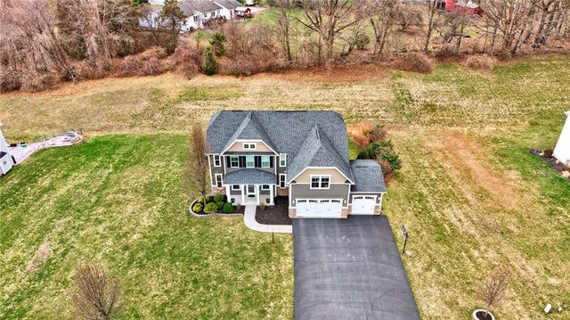1041 Warters Cv, Victor, NY 14564