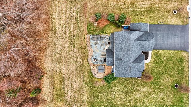 1041 Warters Cv, Victor, NY 14564