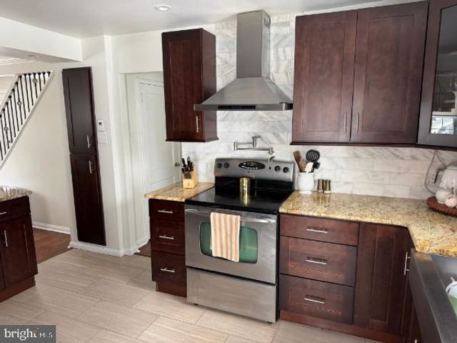 307 CANDLEWOOD, Broomall, PA 19008