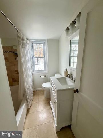 307 CANDLEWOOD, Broomall, PA 19008