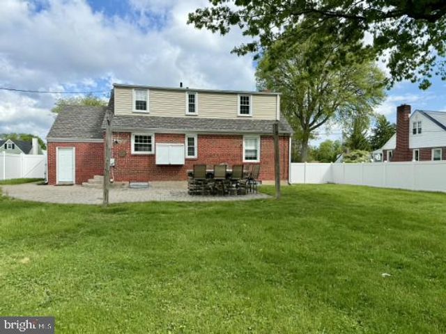 307 CANDLEWOOD, Broomall, PA 19008