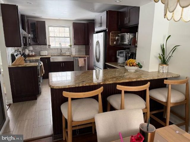 307 CANDLEWOOD, Broomall, PA 19008