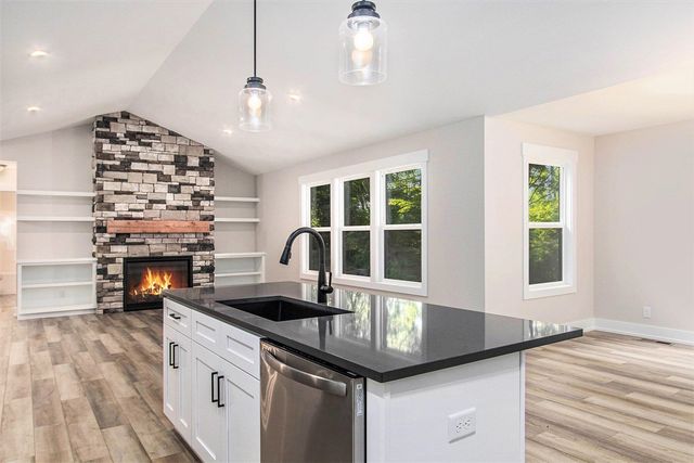 5500 Timberstone Lane, West Olive, MI 49460