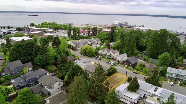 542 Donovan Avenue, Bellingham, WA 98225