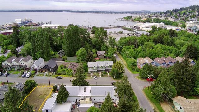 542 Donovan Avenue, Bellingham, WA 98225