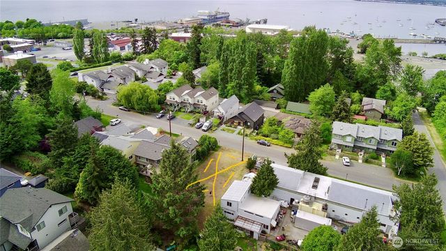 542 Donovan Avenue, Bellingham, WA 98225