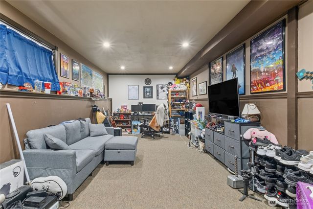 2826 S Meridian, Puyallup, WA 98373