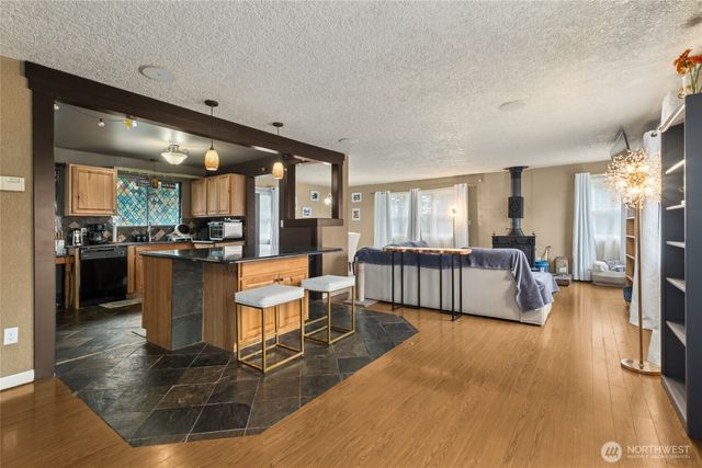 2826 S Meridian, Puyallup, WA 98373