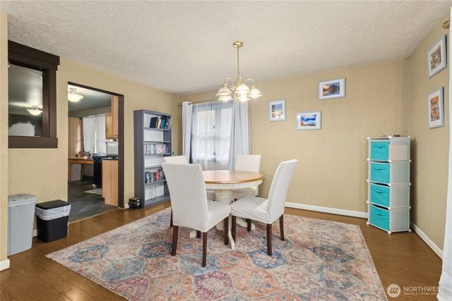 2826 S Meridian, Puyallup, WA 98373