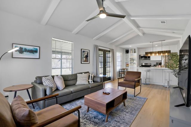 1205 Arthur Stiles RD, Austin, TX 78721