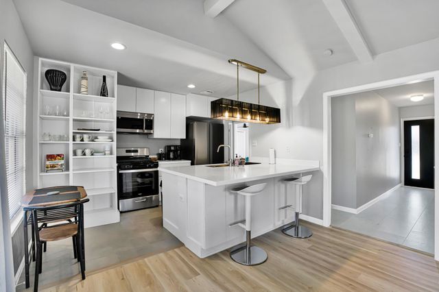 1205 Arthur Stiles RD, Austin, TX 78721