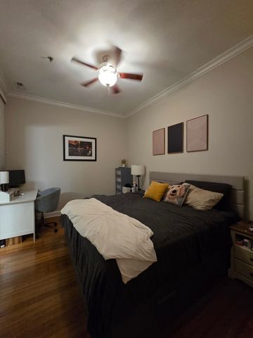 22 N Aberdeen Street 205, Chicago, IL 60607