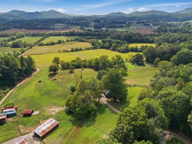 1038 Jarrett Road, Hayesville, NC 28094