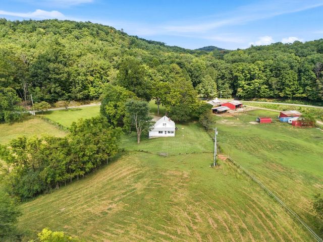 1038 Jarrett Road, Hayesville, NC 28094