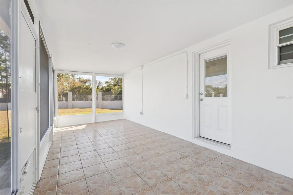 Image 20 of property listing at 11147 ACME DRIVE D, Orlando, FL 32825