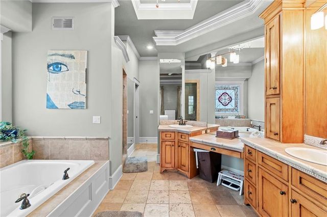 615 E 6th Street, Lawson, MO 64062