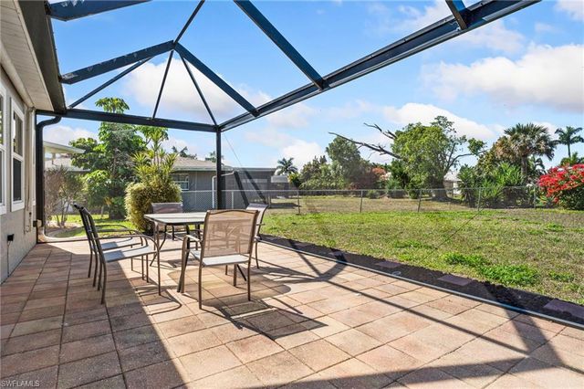 4212 SE 1st CT, Cape Coral, FL 33904