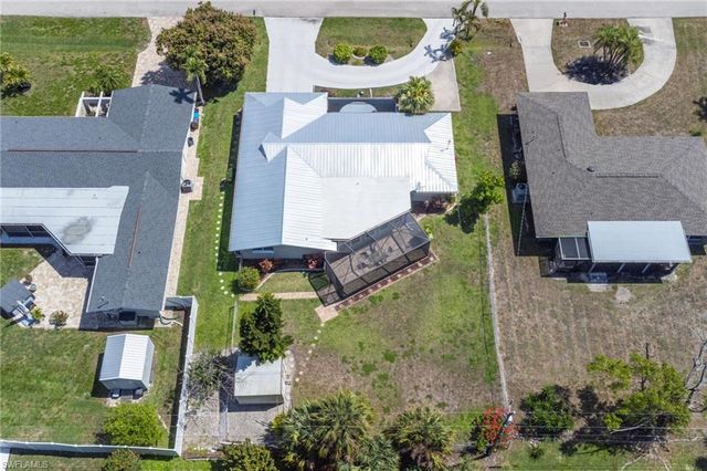 4212 SE 1st CT, Cape Coral, FL 33904