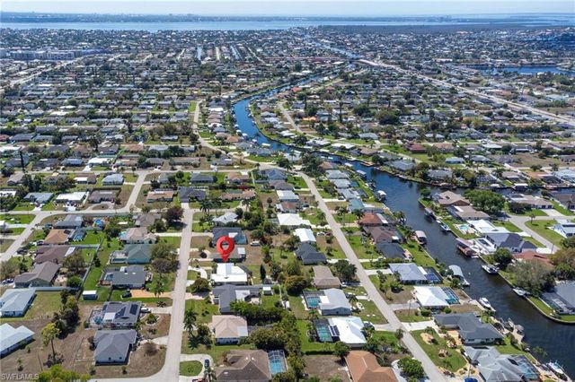 4212 SE 1st CT, Cape Coral, FL 33904