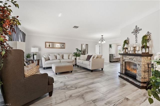 4212 SE 1st CT, Cape Coral, FL 33904