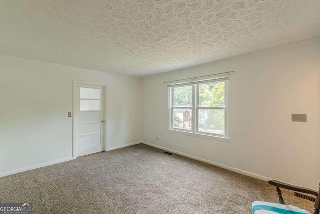 496 Radar Drive, Hapeville, GA 30354