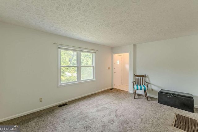496 Radar Drive, Hapeville, GA 30354
