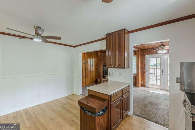 496 Radar Drive, Hapeville, GA 30354