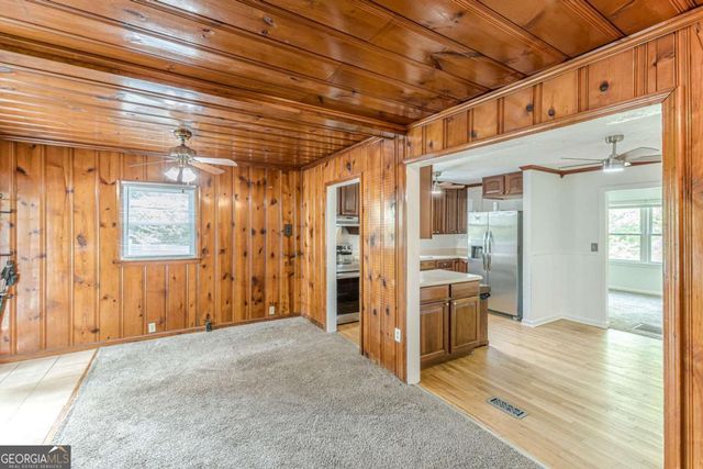 496 Radar Drive, Hapeville, GA 30354