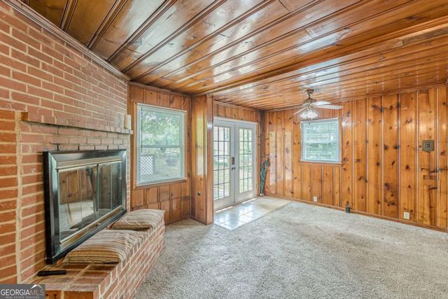 496 Radar Drive, Hapeville, GA 30354